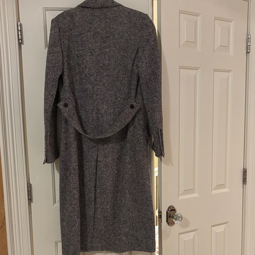 Burberry Black and White Herringbone Coat - Picture 3 of 3